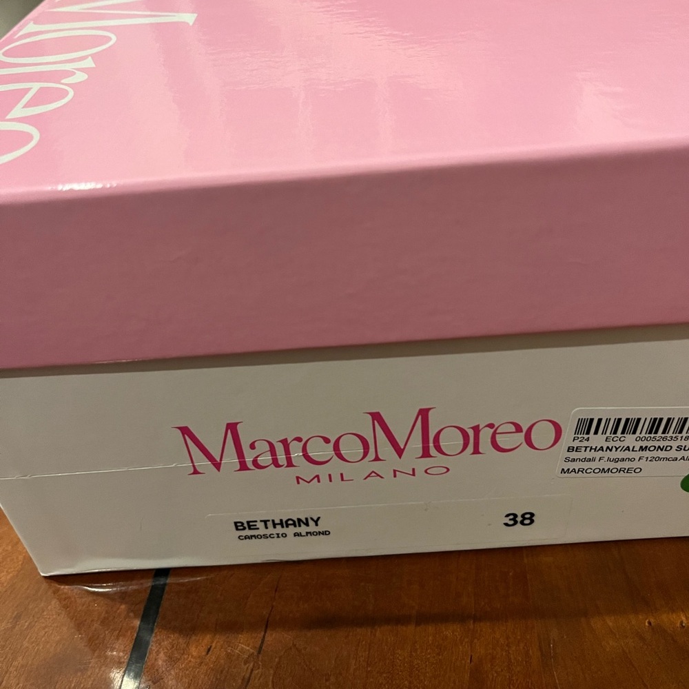 BNIB Marco Moreo platform sandals. Fit like 8.5. Beautiful!! - Picture 4 of 7